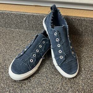 Corkys Blue Denim/Canvas Sneaker Shoes Women’s Size 7 Slip On Distressed Design
